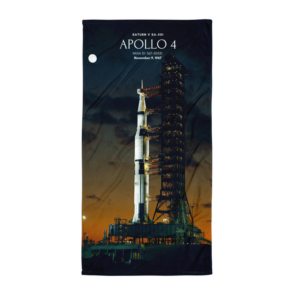 Mondgeflüster - Apollo IV Badehandtuch